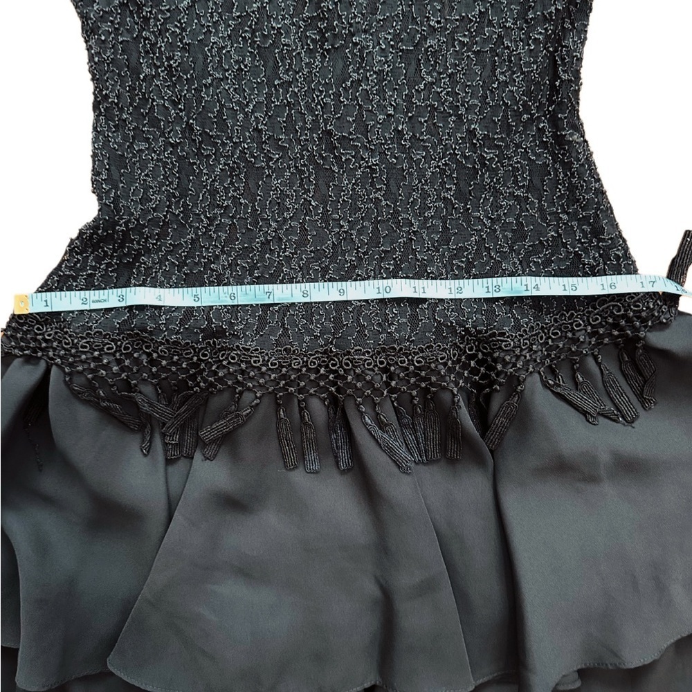 Elegant Black Lace Vintage Dress - Picture 5 of 6